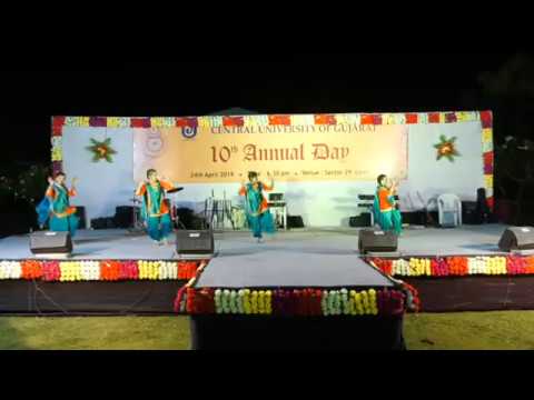 Punjabi Dance by Veenu  Divya Preety and Gharima.