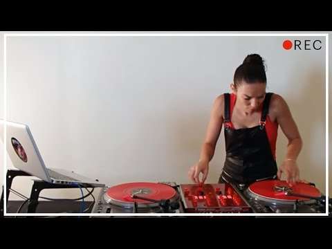 DJ Lady Style – Mario Bros : Scratch Battle